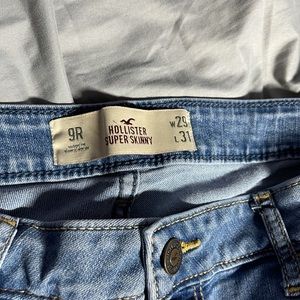 USED HOLLISTER LOW RISE SKINNY JEANS SIZE: 9R